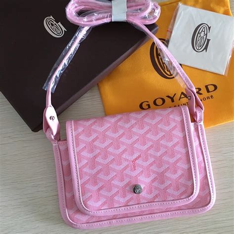 goyard wallet crossbody.